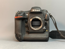 Nikon D5 96.961 Кадров