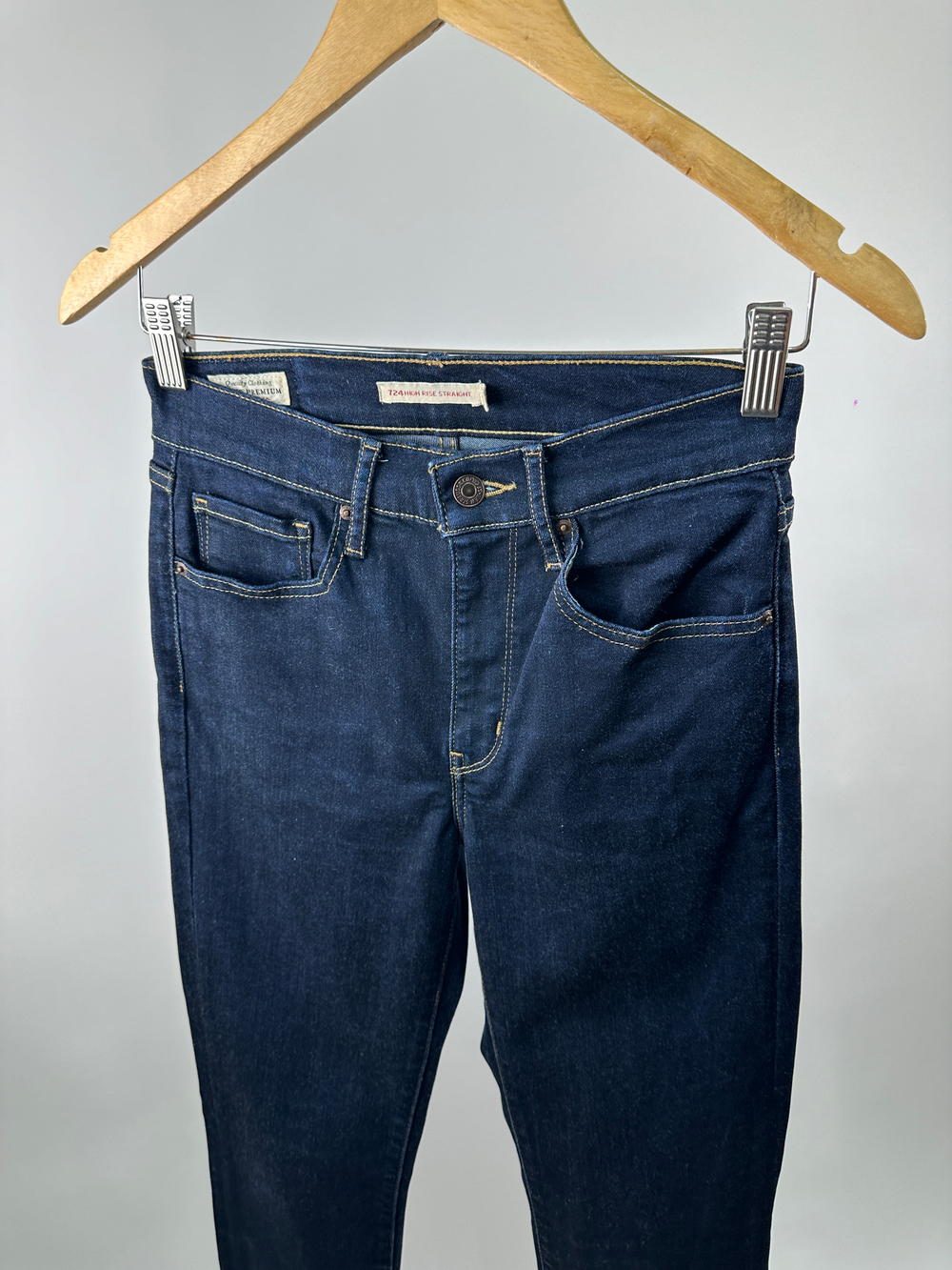 Джинсы Levi's