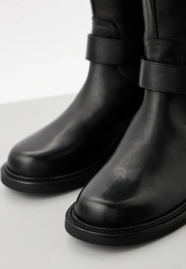 Сапоги женские Karl Lagerfeld SADIE
