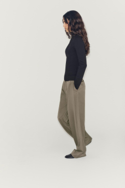 ZARA ШИРОКИЕ БРЮКИ С ЗАЩИПАМИ — ZW COLLECTION, ЗЕЛЕНОВАТЫЙ