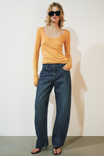 ФУТБОЛКА С КРУГЛЫМ ВЫРЕЗОМ — ZARA