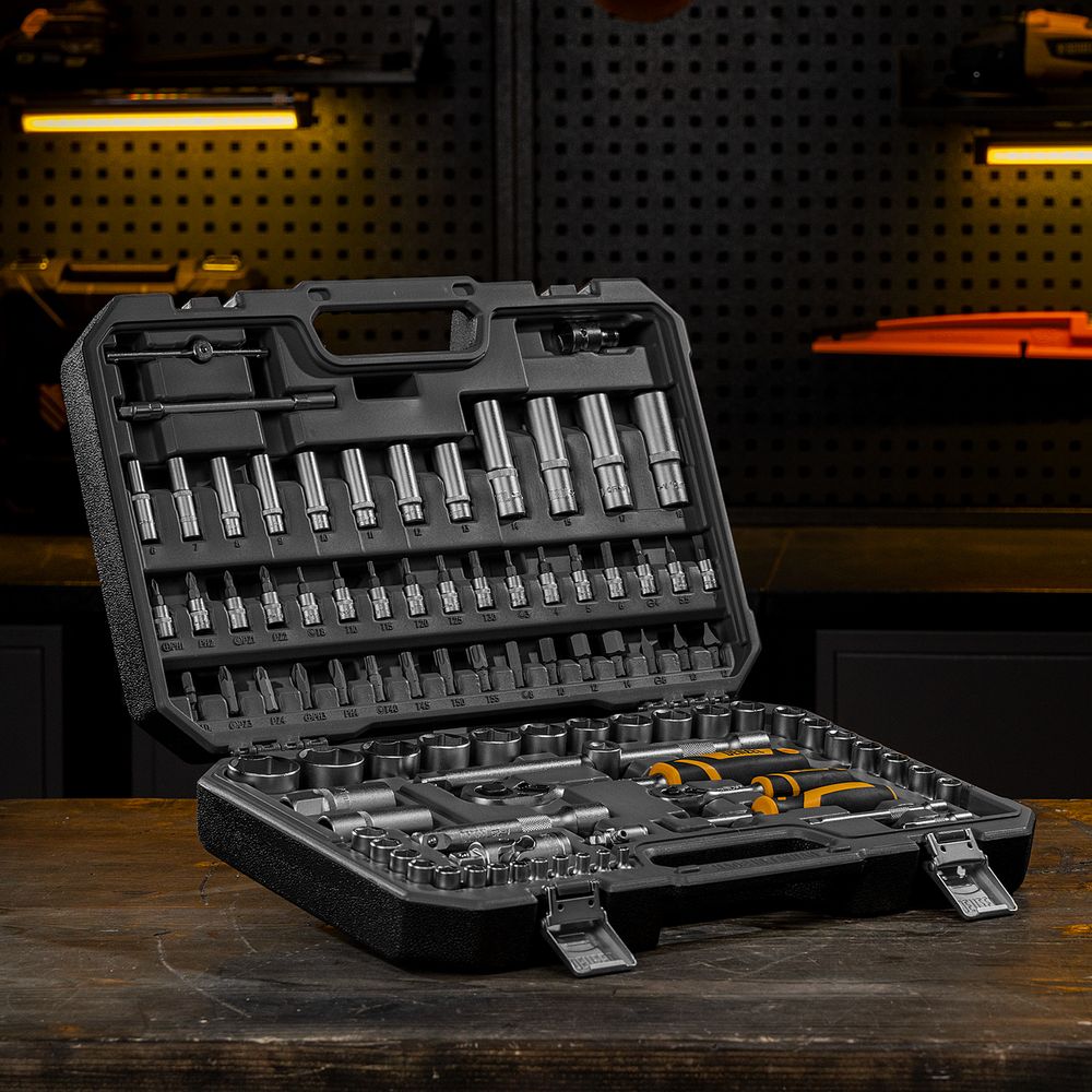 Набор инструментов, 1/2", 1/4", CrV, S2, пластиковый кейс, 94 предмета Denzel