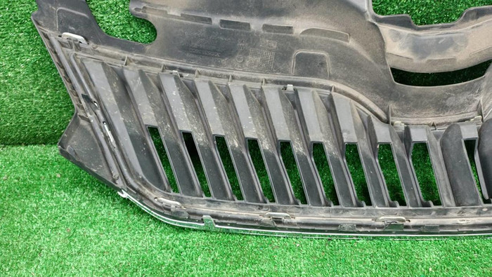 Решетка радиатора Skoda Rapid 1 (2012-2020)