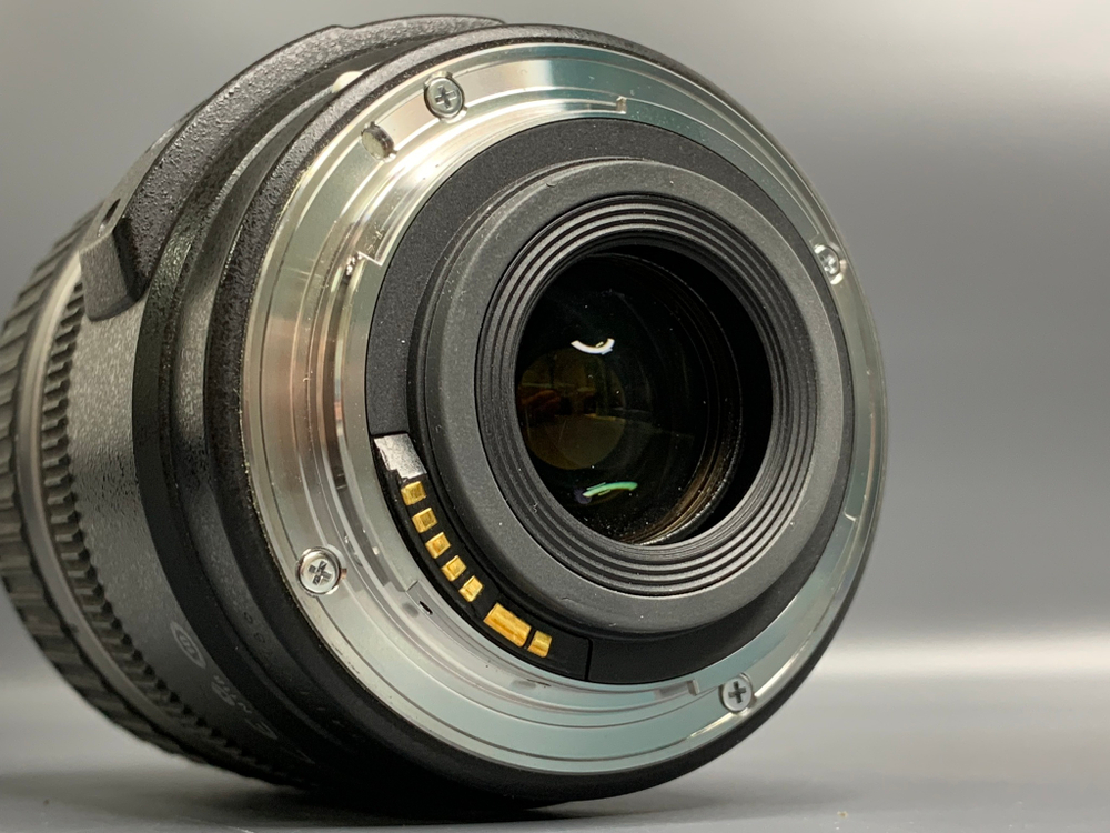 Canon EF-S 17-85mm 4-5.6 IS USM нерабочий