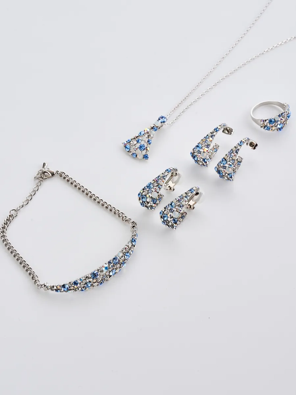 Браслет Россыпь из голубых камней Swarovski
