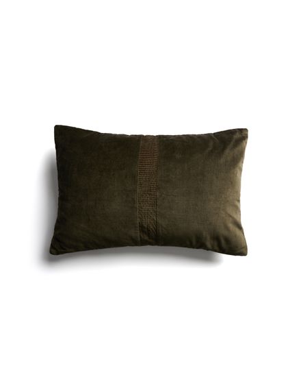 Чехол для подушки Tavre из зеленого бархата с вышивкой, 30 x 50 см
