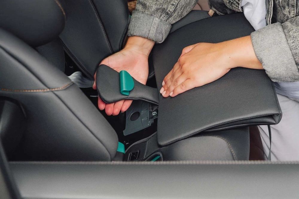 Автокресло 1/2/3 Britax Roemer ADVANSAFIX PRO Space Black, от 1 до 12 лет, 9-36 кг, isofix, черный