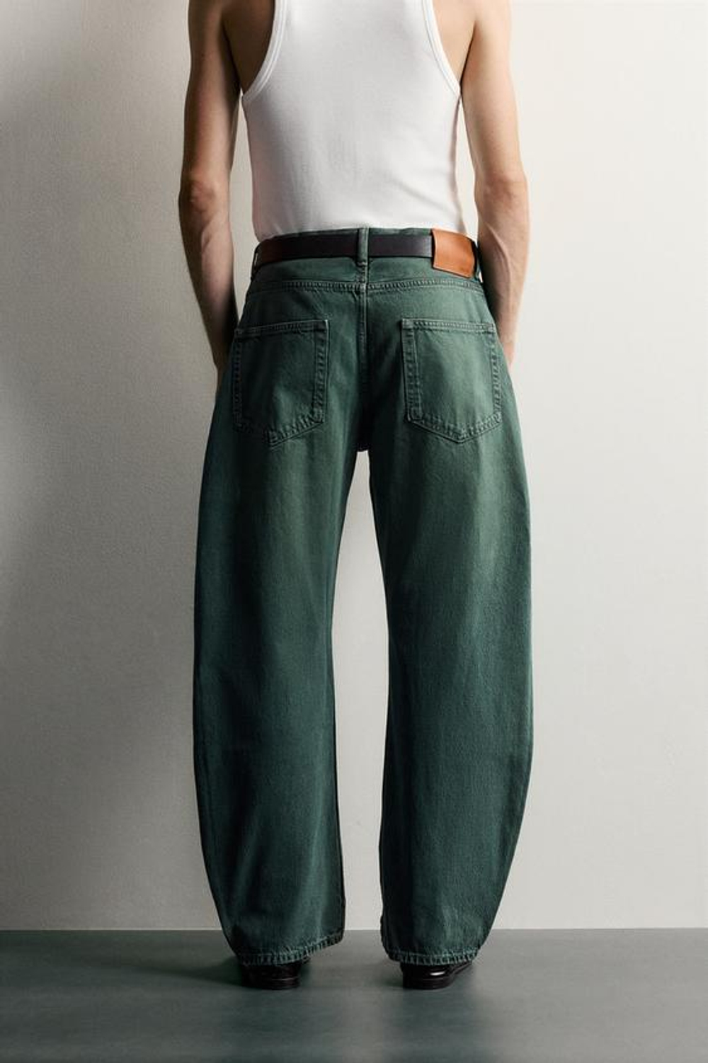 ZARA ДЖИНСЫ STRAIGHT BARREL, ЗЕЛЕНЫЙ