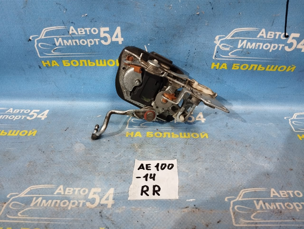 Замок двери задней правой TOYOTA SPRINTER 1993