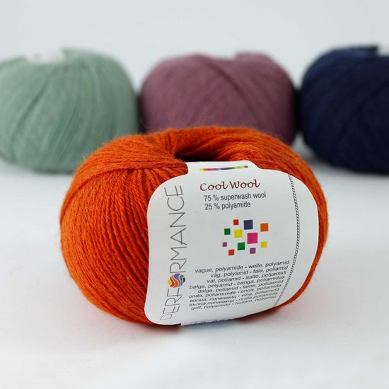 Пряжа Cool Wool 4-ply PERFORMANCE (75% шерсть супервош, 25% полиамид)