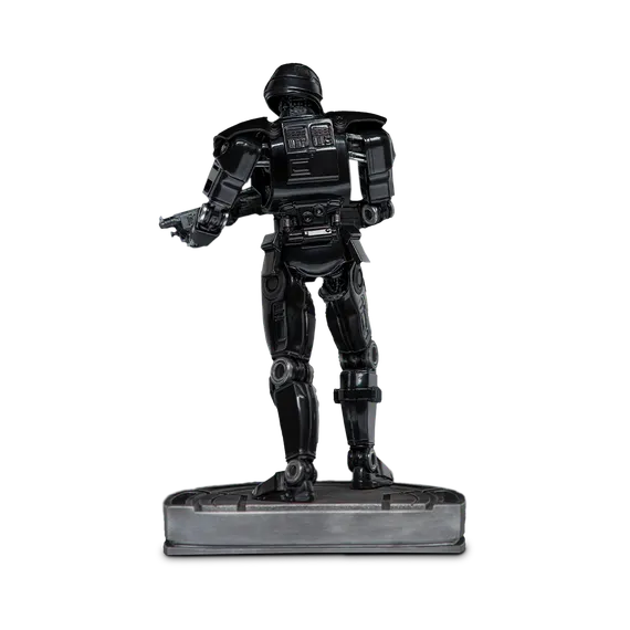 Статуэтка The Mandalorian Iron Studios Dark Trooper