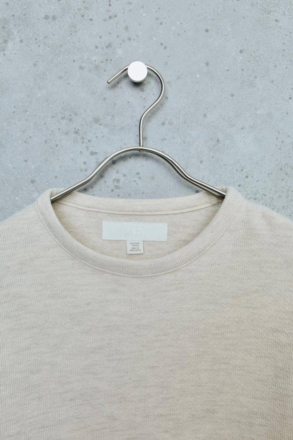 ZARA STORIESZ — ОДНОТОННЫЙ ЛОНГСЛИВ INTERLOCK, ЭКРЮ/БЕЖЕВЫЙ