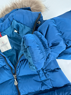 Пуховик Moncler