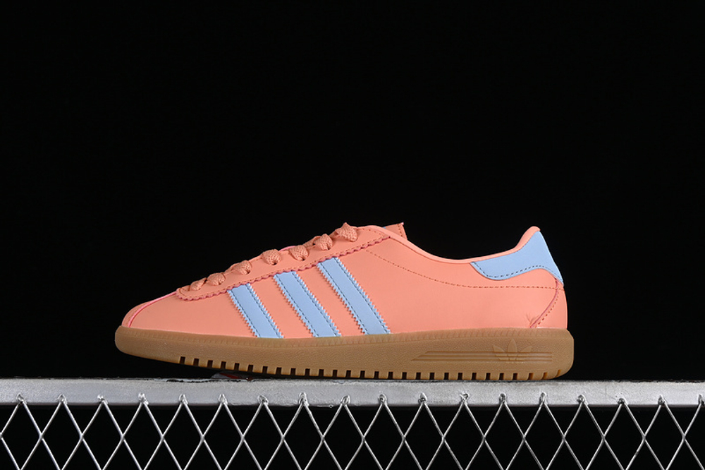 Купить в Москве кроссовки Adidas Bermuda Coral
