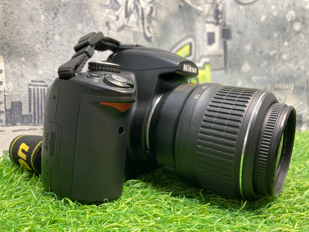 Nikon D5000 Kit 18-55mm 3.5-5.6G VR 10.000 кадров