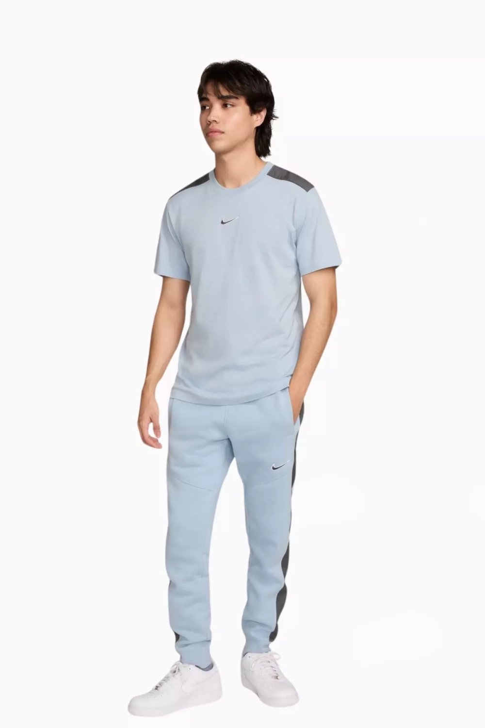Футболка Nike Sportswear