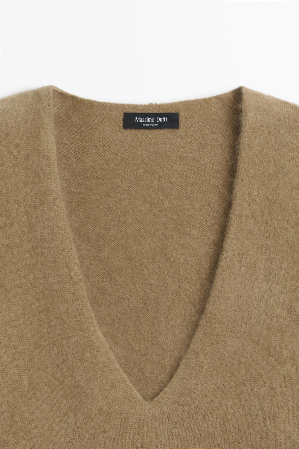 Massimo Dutti Трикотажный джемпер оверсайз с V-образным вырезом, оливковый