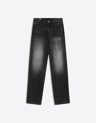 Мужские джинсы с эффектом стирки и тиснением - BERSHKA
