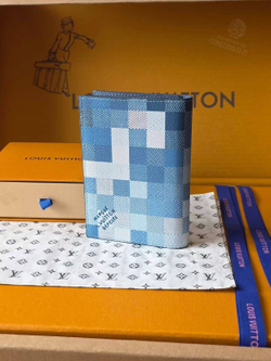 Обложка для паспорта Louis Vuitton
