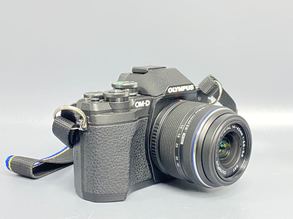 Olympus OM-D E-M10 Mark III 9500 кадров