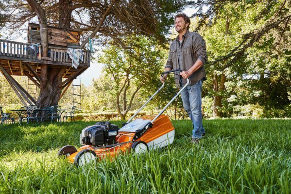 ГАЗОНОКОСИЛКА STIHL БЕНЗИНОВАЯ RM 248.1