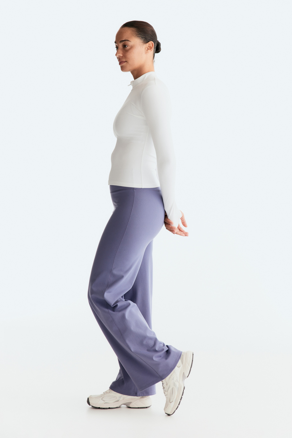 Широкие спортивные леггинсы SoftMove™ — высокая посадка - H&M