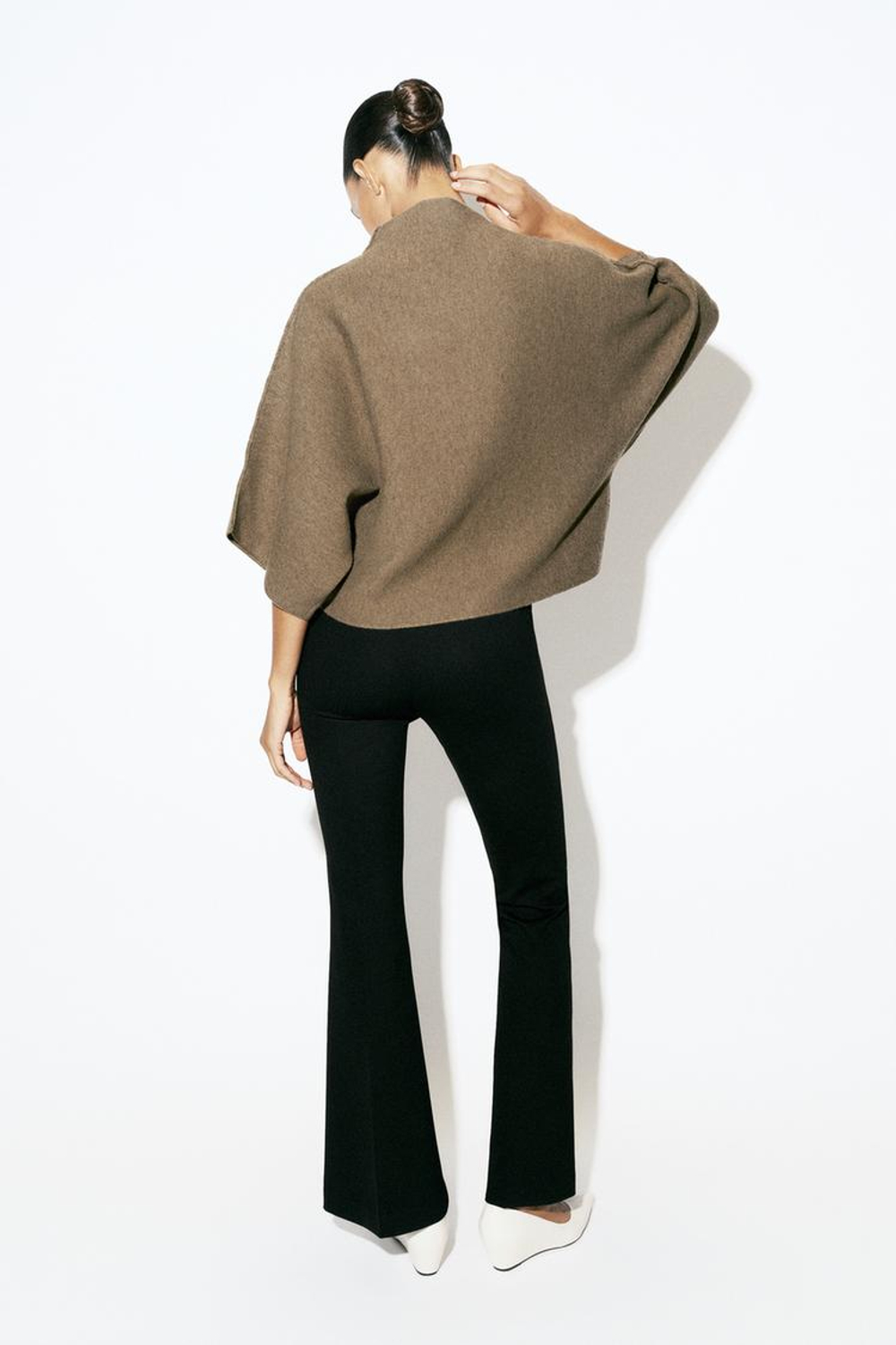 ZARA СВИТЕР С ШИРОКИМИ РУКАВАМИ, КАРАМЕЛЬНЫЙ