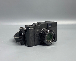 Fujifilm X10