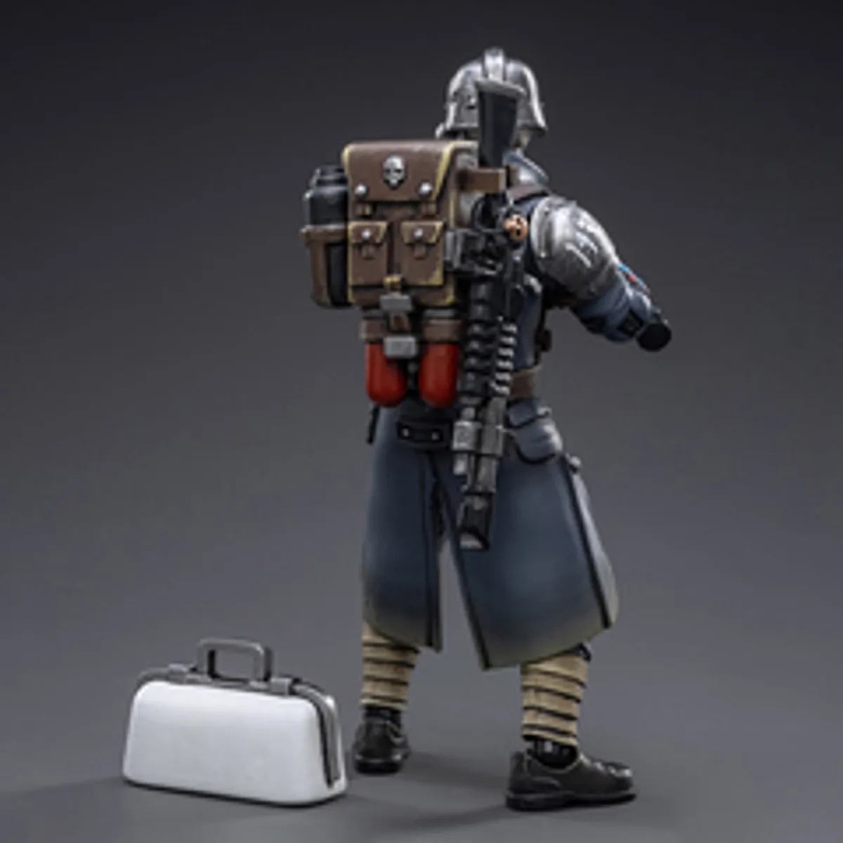 Фигурка Warhammer 40,000: Astra Militarum Death Korps of Krieg Veteran Squad Guardsman Medic