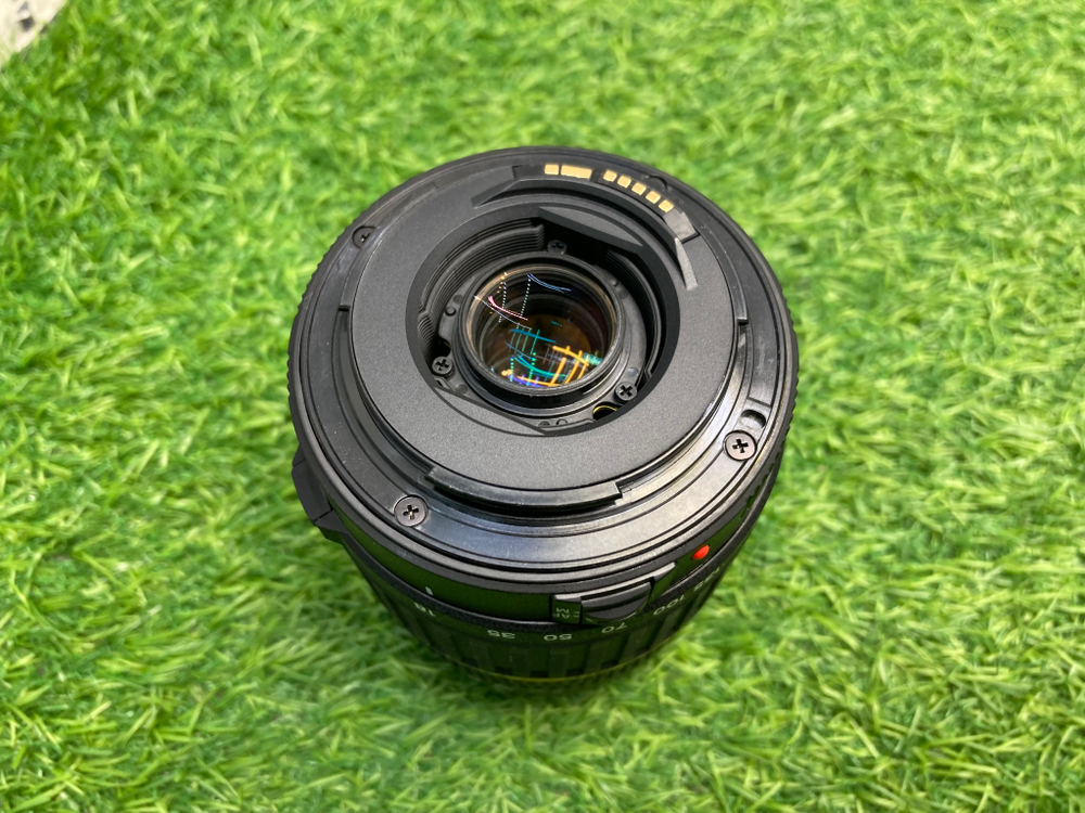 Tamron AF 18-200mm 3.5-6.3 XR Di II LD (IF) Macro
