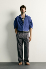 БРЮКИ ЧИНОС RELAXED FIT СО СКЛАДКАМИ — ZARA · 6887/452