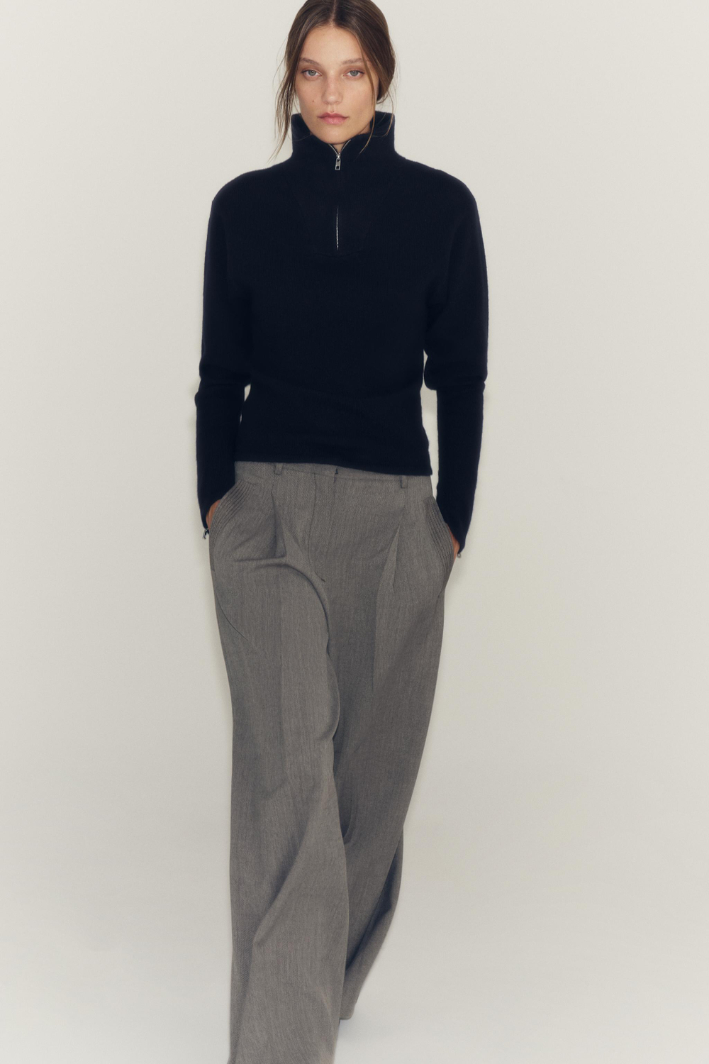 БРЮКИ С КАРМАНАМИ И ЗАЩИПАМИ — ZW COLLECTION — ZARA