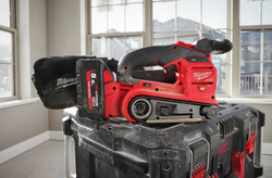 Аккумуляторная ленточная шлифмашина Milwaukee FBTS75-0 M18 4933479614