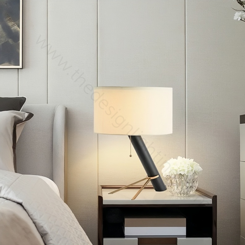 Table design lamp Londres by Bruno Moinard