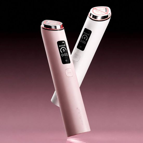 Микротоковый массажер для лица Medicube AGE-R Booster Pro X2 Белый