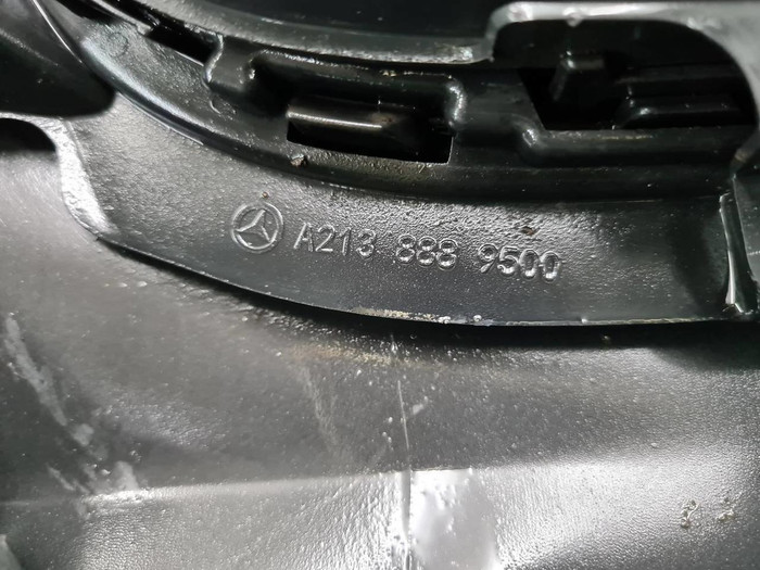 Бампер передний Mercedes E W213 20-23 AMG В сборе