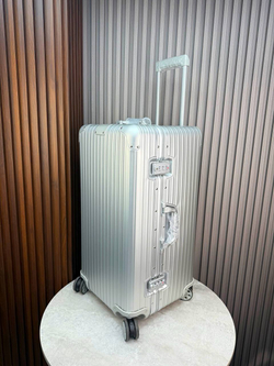 Дорожный чемодан Rimowa Trunk Aluminium
