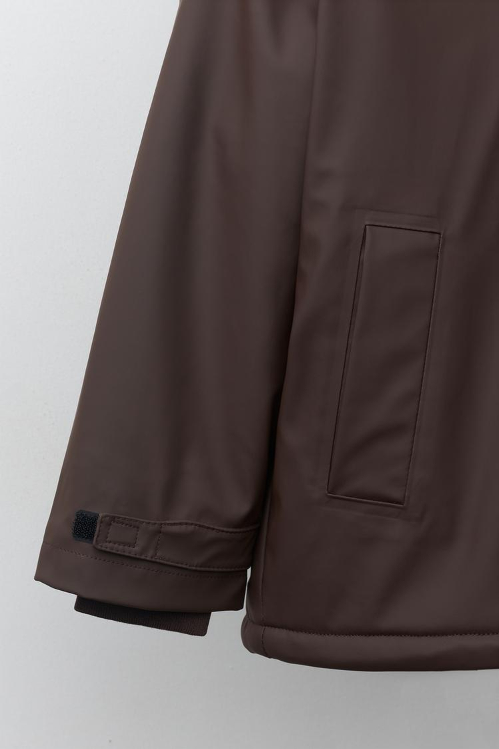 ZARA ВОДОСТОЙКИЙ ДОЖДЕВИК НА ПОДКЛАДКЕ ИЗ ИСКУССТВЕННОЙ ОВЧИНЫ, ШОКОЛАДНЫЙ