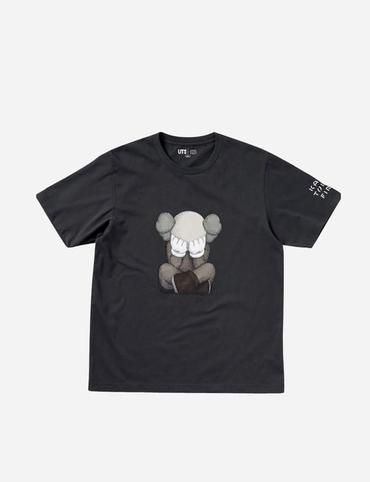 UNIQLO x KAWS Tokyo First Tee Black
