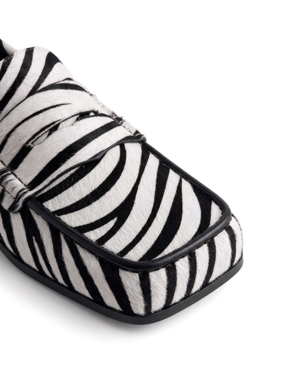 loafer zebra