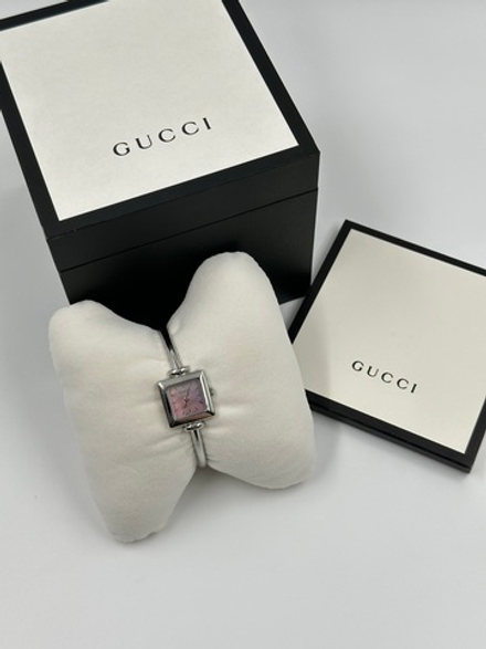 Часы Gucci 1900L