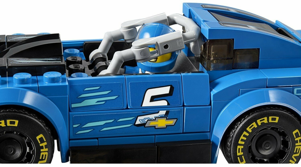 Гоночный автомобиль Chevrolet Camaro ZL1