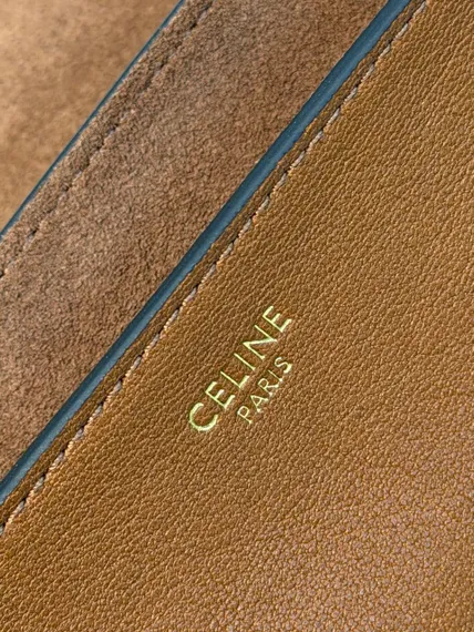 Сумка CELINE SOFT TRIOMPHE BESACE IN SUPPLE SHINY LAMBSKIN