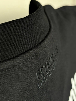Футболка Vetements