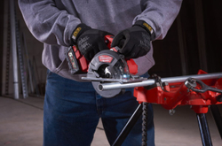 Аккумуляторная циркулярная пила по металлу Milwaukee M18 FMCS-0X FUEL HD BOX 4933459192