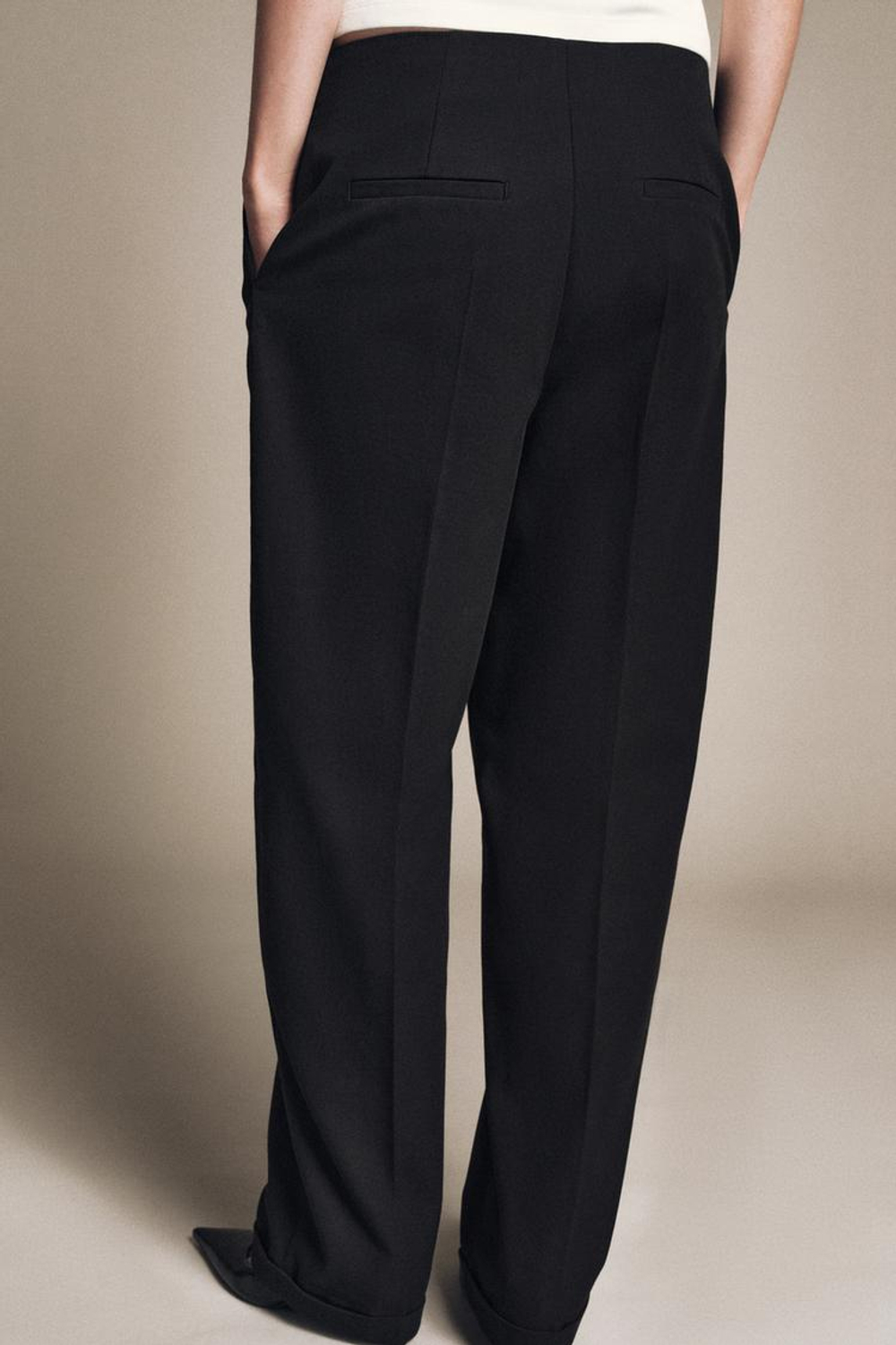 ZARA БРЮКИ С ВЫСОКОЙ ПОСАДКОЙ И СКЛАДКАМИ — ZW COLLECTION, ЧЕРНЫЙ