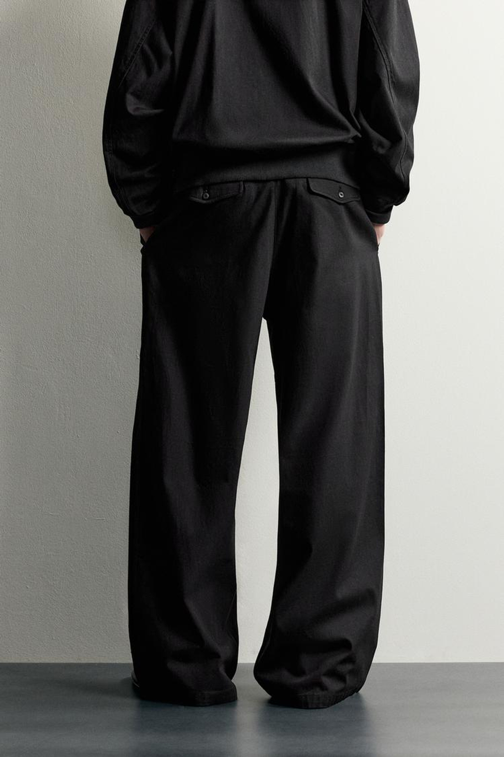 ZARA БРЮКИ RELAXED FIT СО СКЛАДКАМИ, ИНДИГО
