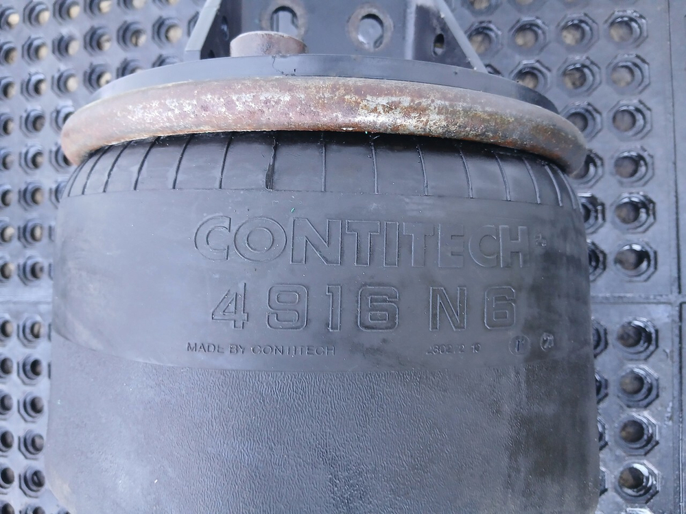 Подушка пневмоподвески задняя 2022г