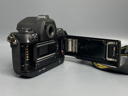 Nikon F5 не исправен