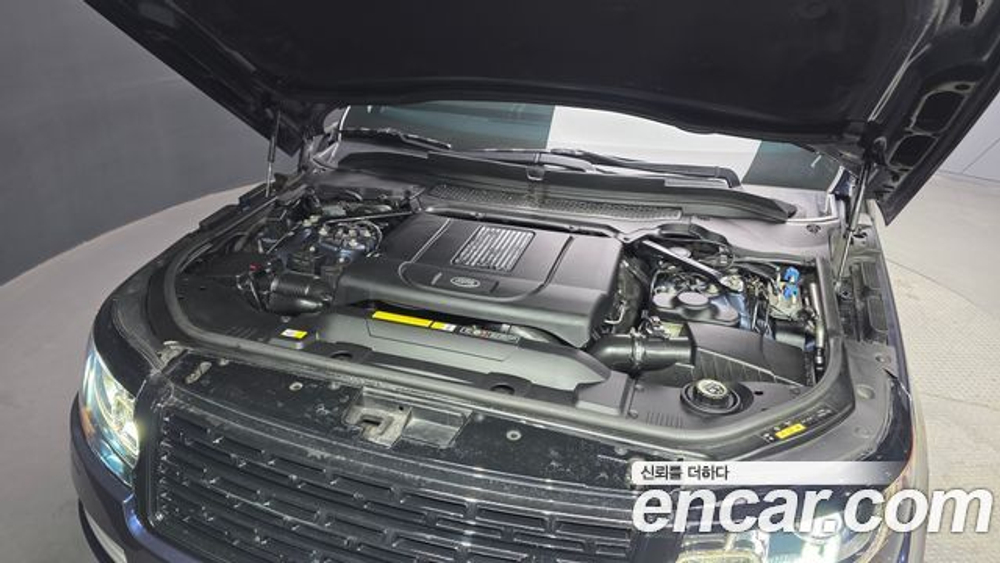 Land Rover Range Rover 4.4 SDV8 AB DIESEL — 2016